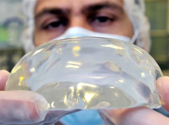 FDA: nuevas exigencias para los implantes mamarios